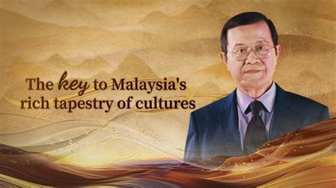  Behind the Threads Unveils Malaysia's Rich Tapestry